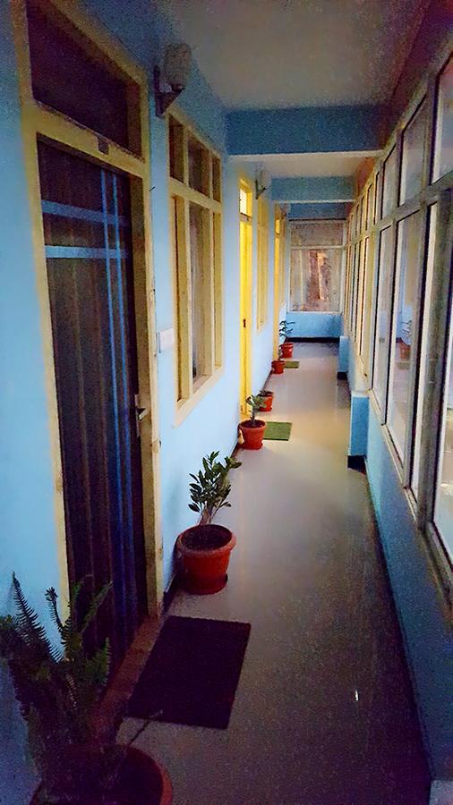 Hotel The Shyam Regency Narkanda Exterior foto